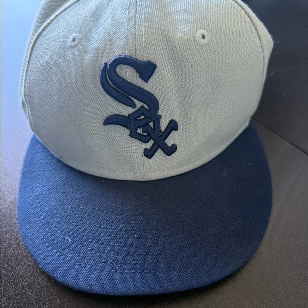 Two-Tone Baseball Cap - Picture 2 of 5